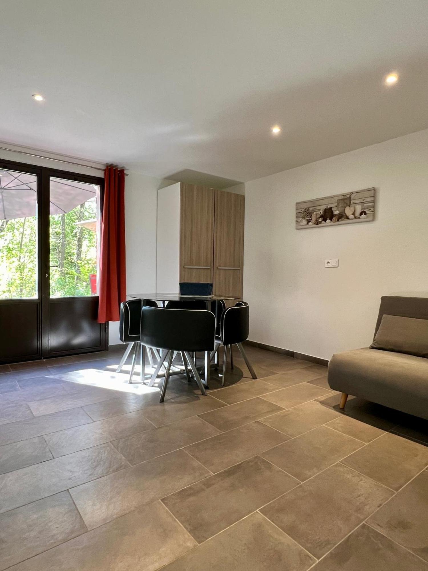 Gite Nature En Luberon Cereste Exterior photo